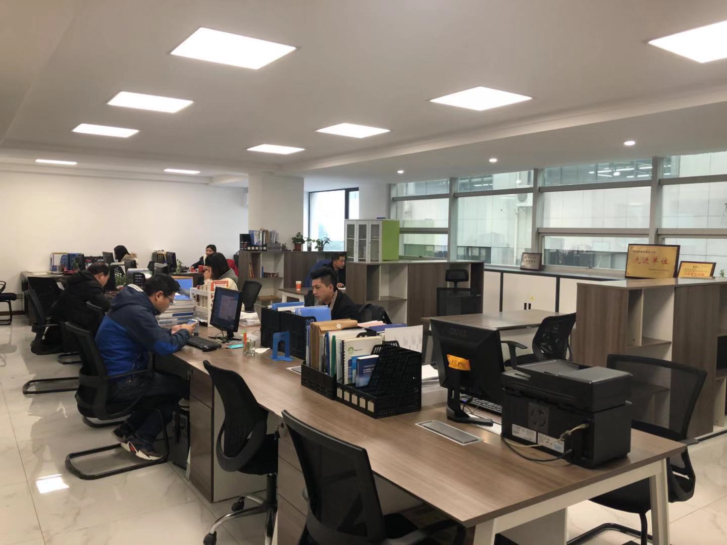 閉式冷卻塔廠家（jiā）新辦公（gōng）室1